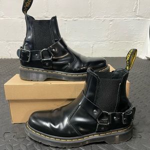 Dr. Martens Wincox chelsea moto-boot with harness